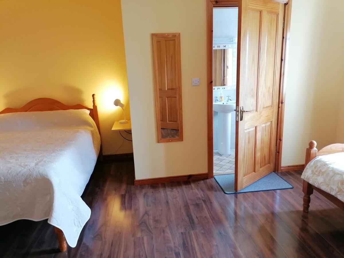 Danubio Guest Accommodation Doonbeg Eksteriør billede